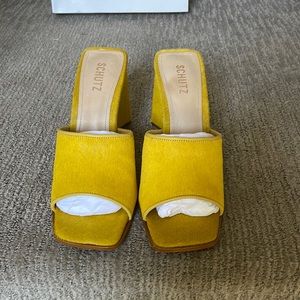 SCHUTZ Mules